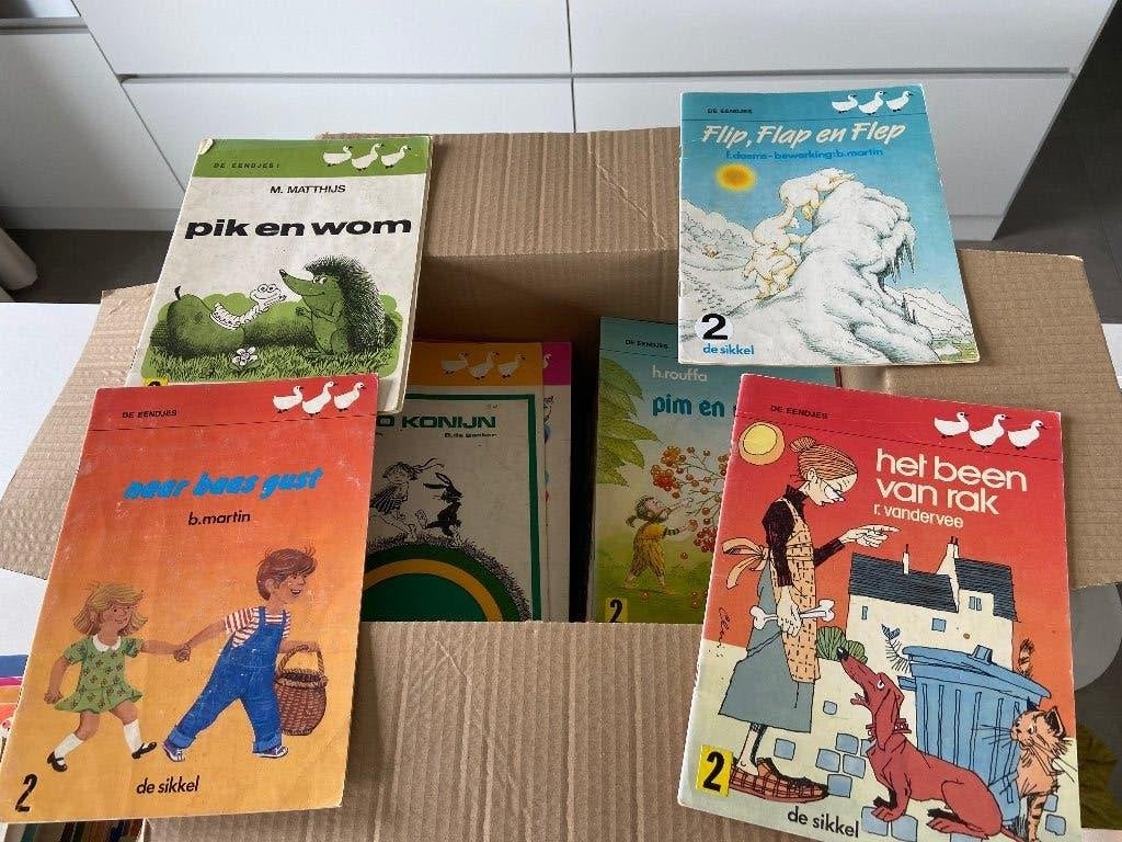 180 boekjes Uiltjes Eendjes de sikkel, Ophalen