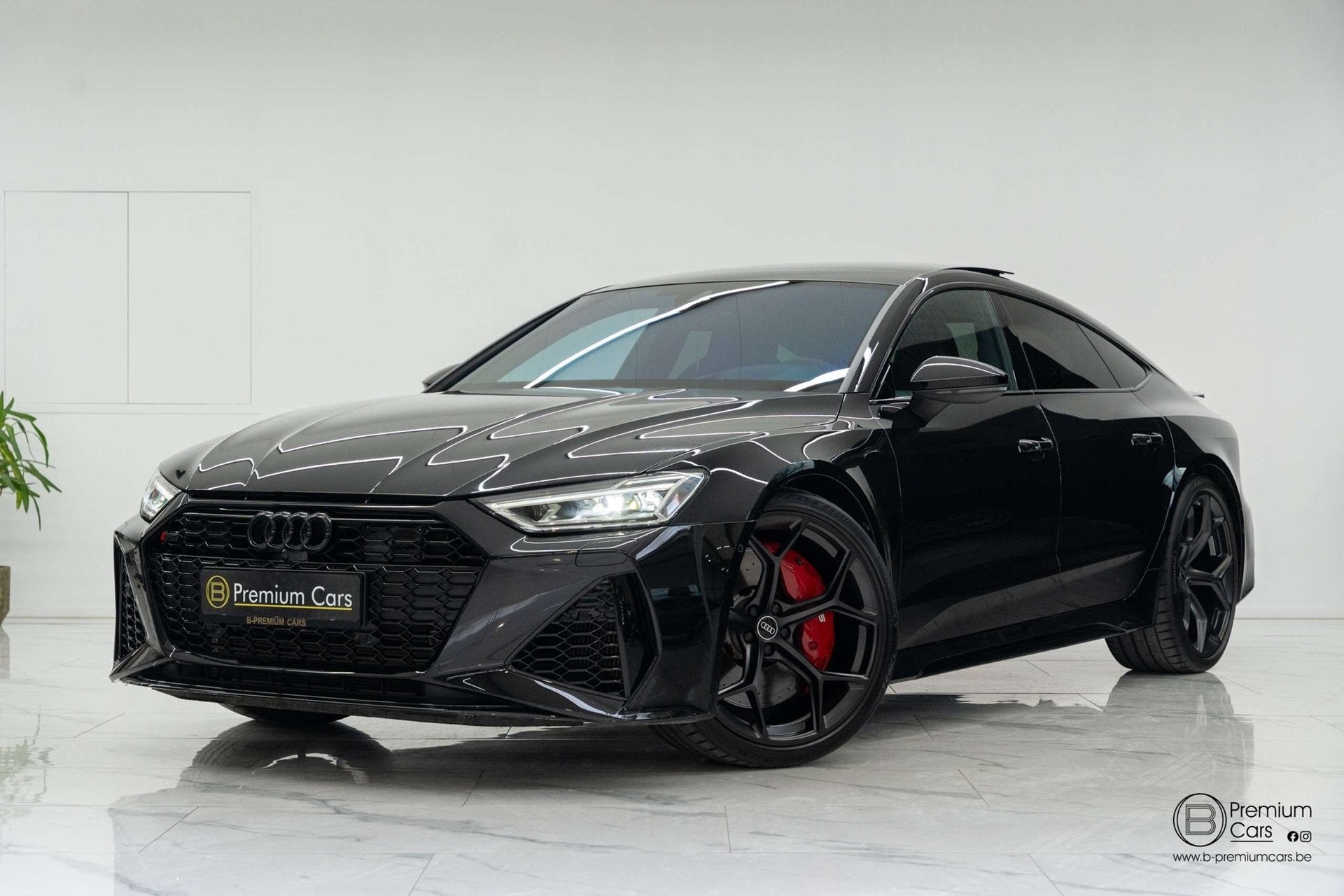 Audi RS7 Performance! Quattro! B&O! Memory! RS Dynamic! Pano, Auto's, Audi, Automaat, Dealer onderhouden, Gebruikt, Zwart