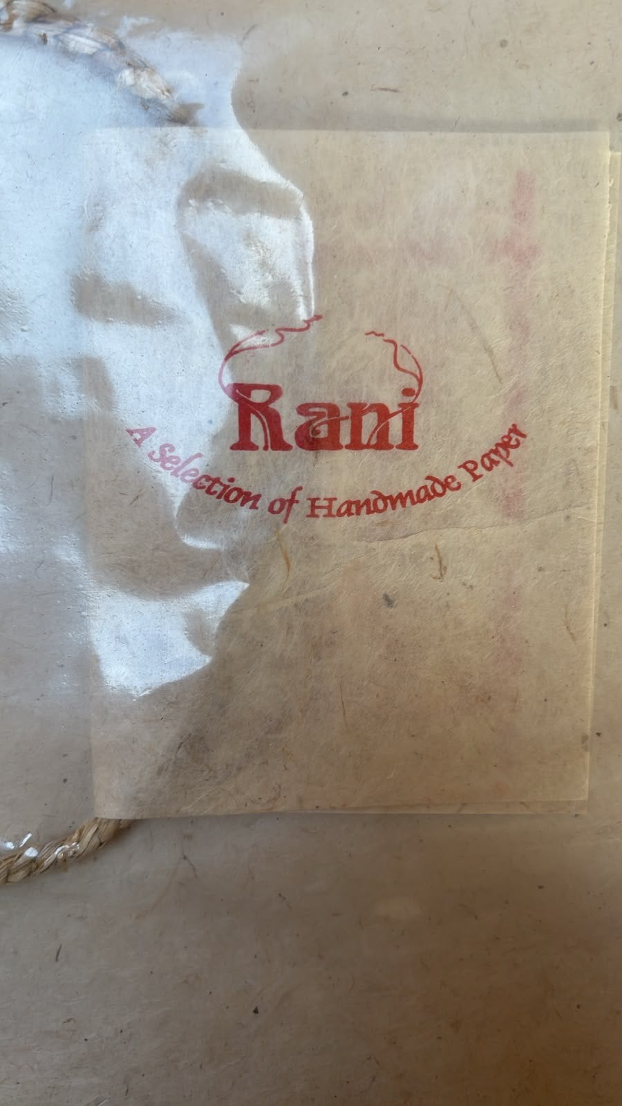 Handgemaakte bewaardoos van handgeschept papier, Ophalen of Verzenden
