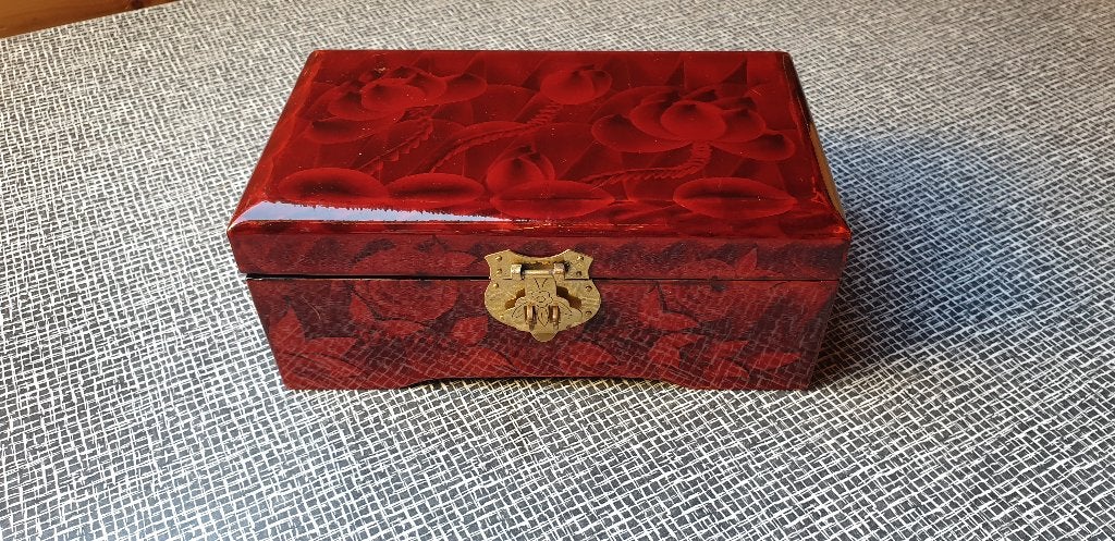 Rood juwelenkistje, Ophalen of Verzenden, Zo goed als nieuw, Rood