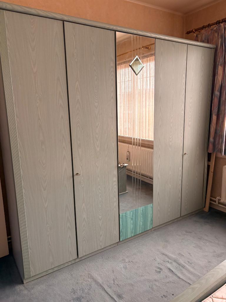 Gratis slaapkamer, Huis en Inrichting, Slaapkamer | Complete slaapkamers, Ophalen, Gebruikt, Tweepersoons