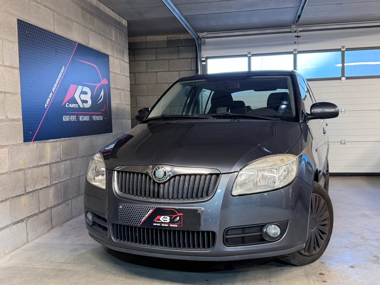 Skoda Fabia • 1.2i 60CV Benzine • 164.000 Kms • 5 deuren, Auto's, Voorwielaandrijving, Stof, https://public.car-pass.be/vhr/397e9bcf-7dca-4cea-b17f-196b652e6859