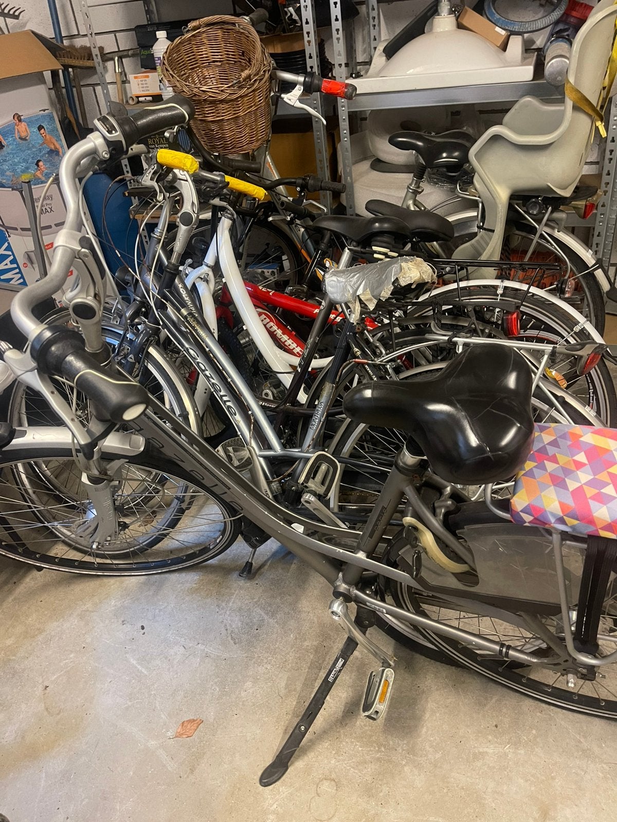 2 vélos enfants, 5 vélos pour femmes, 3 marque Gazelle., Bricolage & Construction, Métaux, Enlèvement, Utilisé