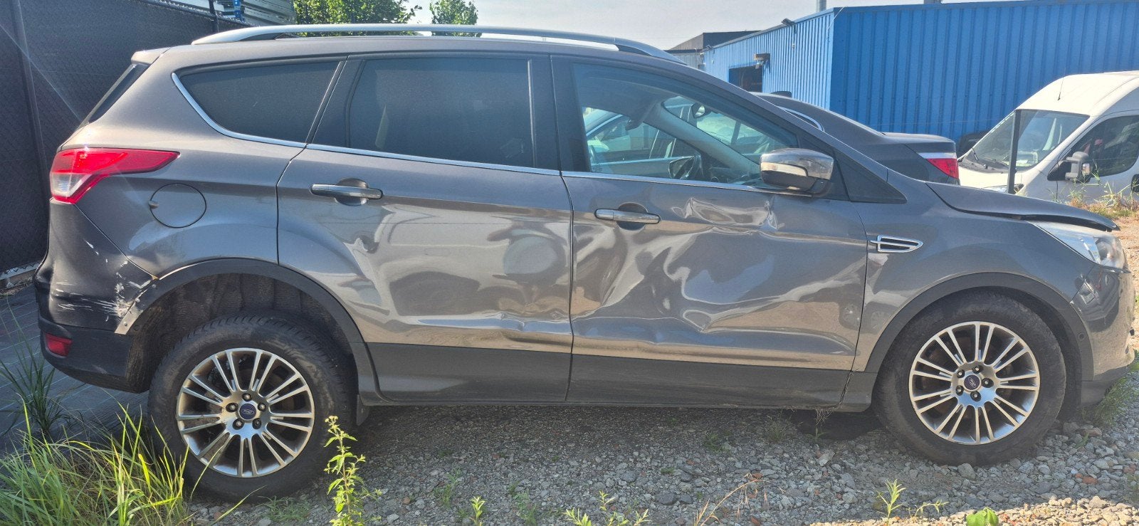 Ford  Kuga 2.0 diesel MOTOR+AIRBAG, Auto diversen, Ongevalwagen, Ophalen, Ford, Ford@info.be, Diesel