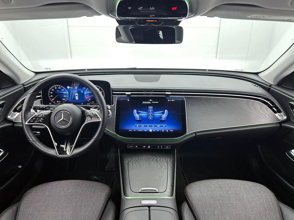 Mercedes-Benz E-Klasse 200 Break Luxury Line Distronic | Dod, Automaat, Gebruikt, 4 cilinders, 1905 kg