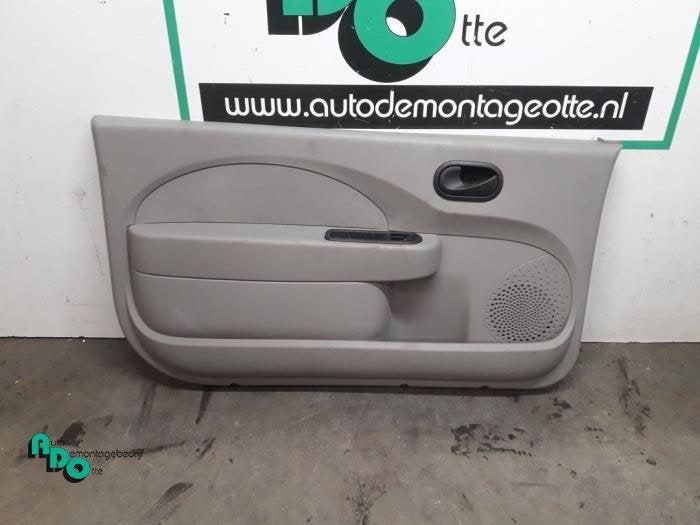 Revêtement portière 2portes gauche d'un Renault Twingo (Tw, Renault, -, 3 mois de garantie, Utilisé