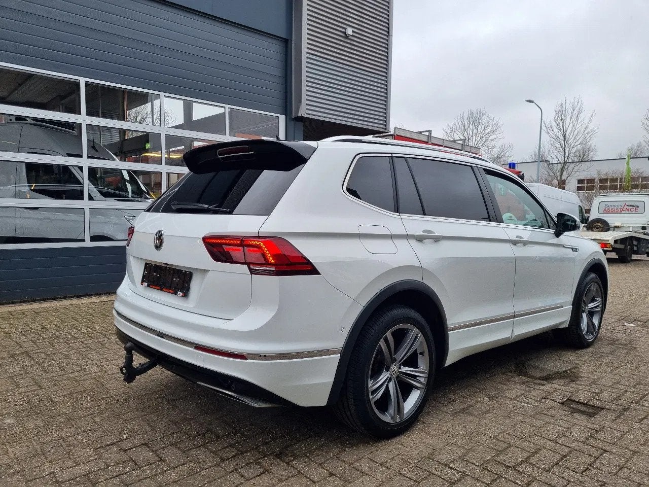 Volkswagen Tiguan Allspace R-Line 7 Zits 2.0 benzine 4Motion, Automaat, Dealer onderhouden, Gebruikt, 4 cilinders
