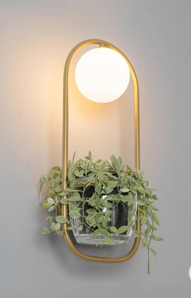 Nieuwe wandlamp, Ophalen