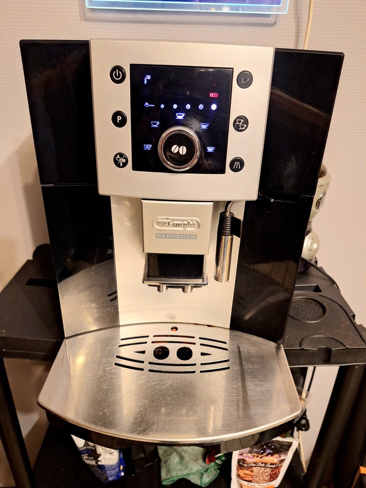 Delonghi PERFECTA 1 an 100% fonctionnelle, Gemalen koffie