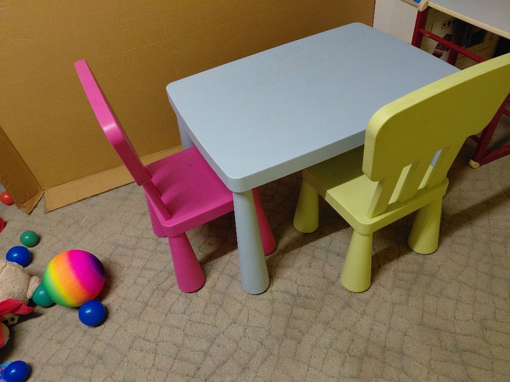kindertafel ikea en stoelen, Ophalen, Zo goed als nieuw, Tafel(s) en Stoel(en)