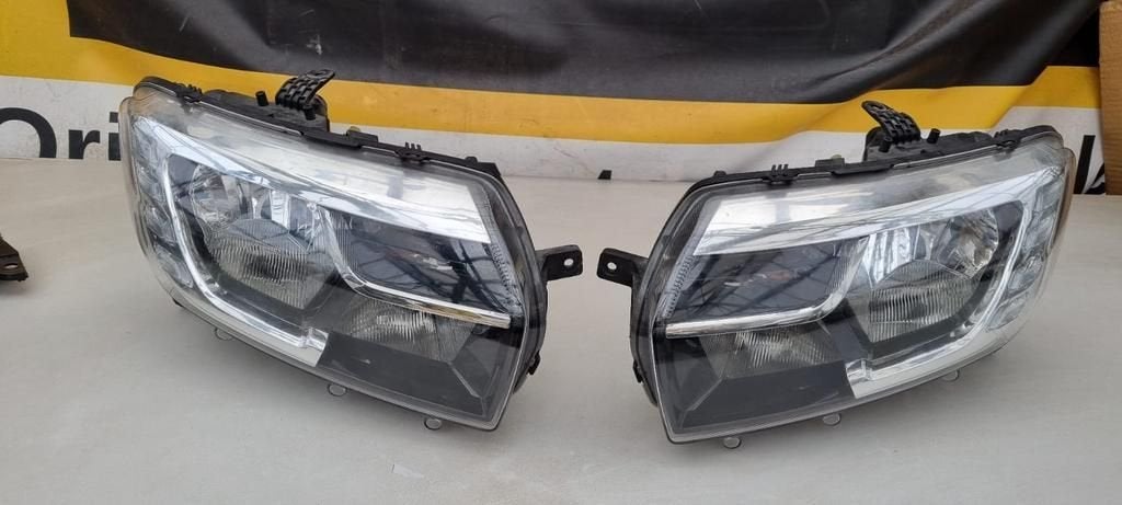 KOPLAMP DACIA SANDERO II LINKS EN RECHTS 90114430 90114431, Gebruikt, -, -, Ophalen of Verzenden