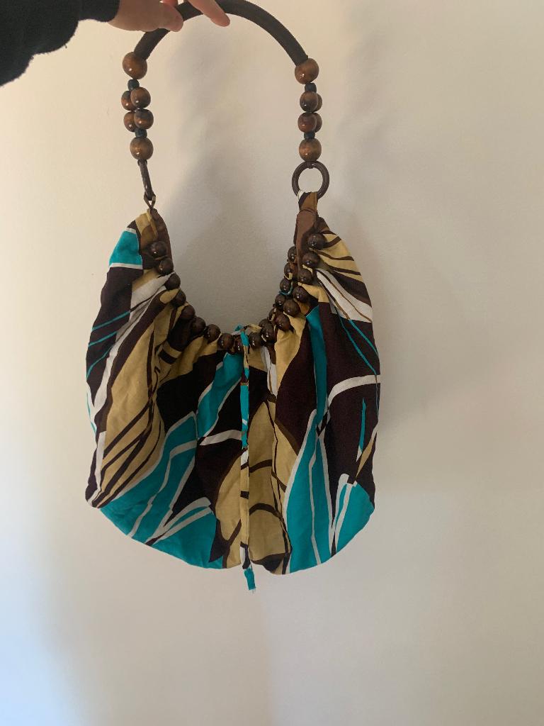 Sac à bandoulière style Ibiza en perles, Bijoux, Sacs & Beauté, Enlèvement ou Envoi, Comme neuf, Brun, Shopper