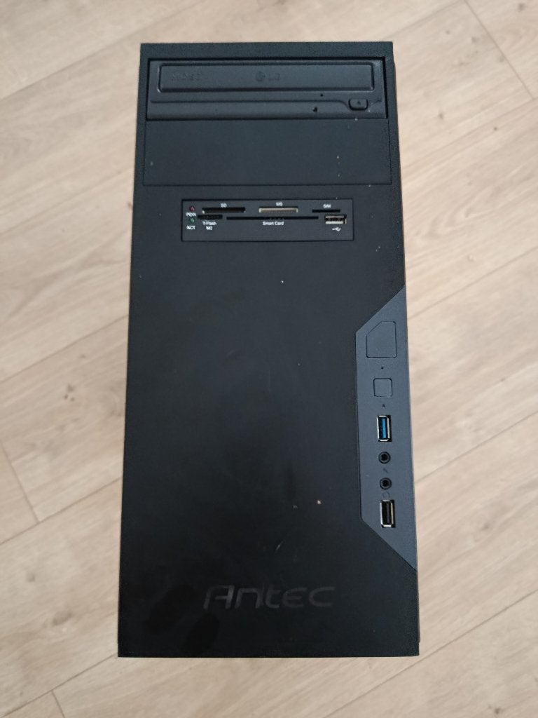 I3 4th gen Antec Tower, Computers en Software, Ophalen, HDD