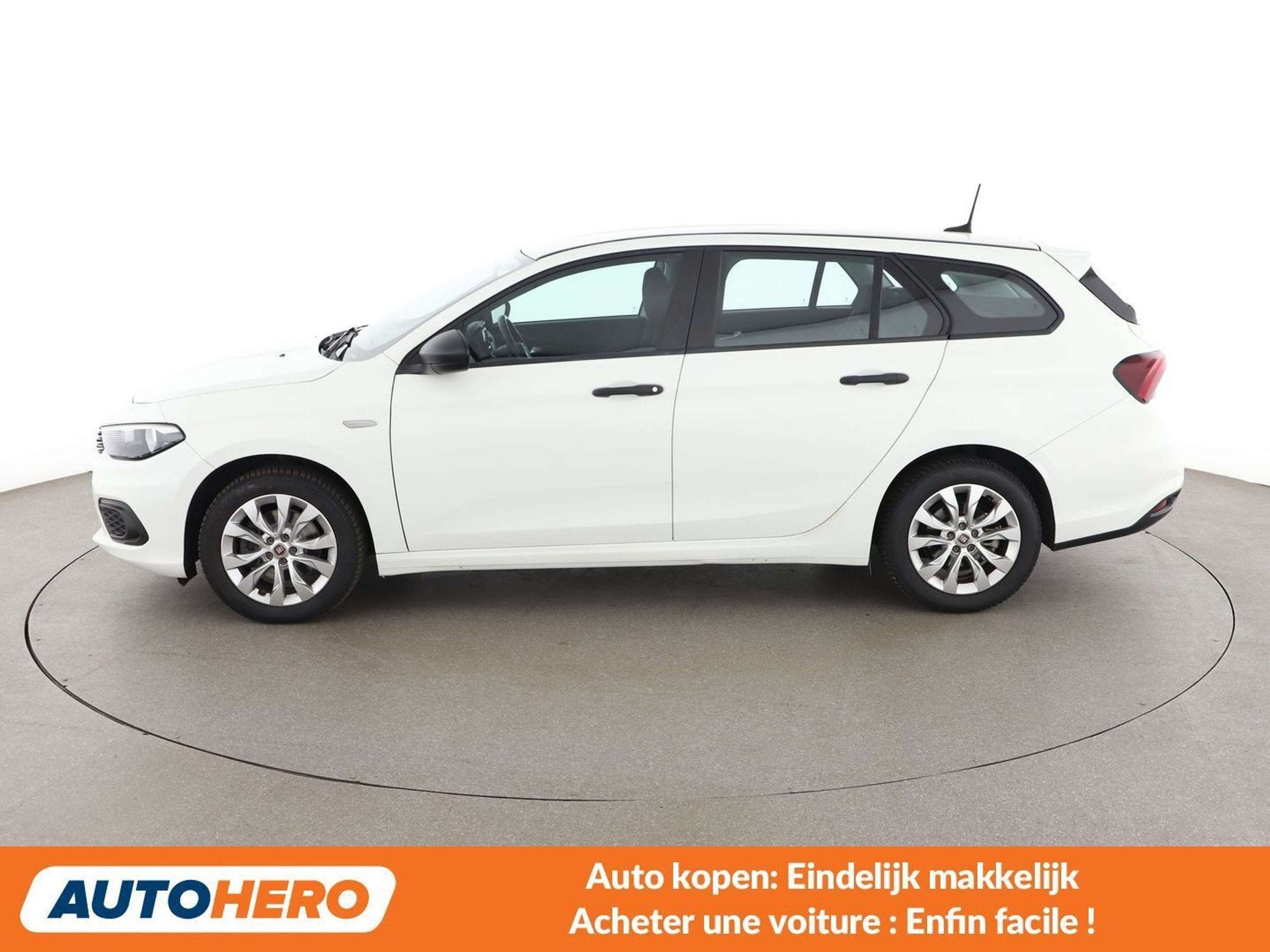 Fiat Tipo 1.4 Street (année de construction 2019), Autos, Achat, Euro 6, Boîte manuelle, 5 portes