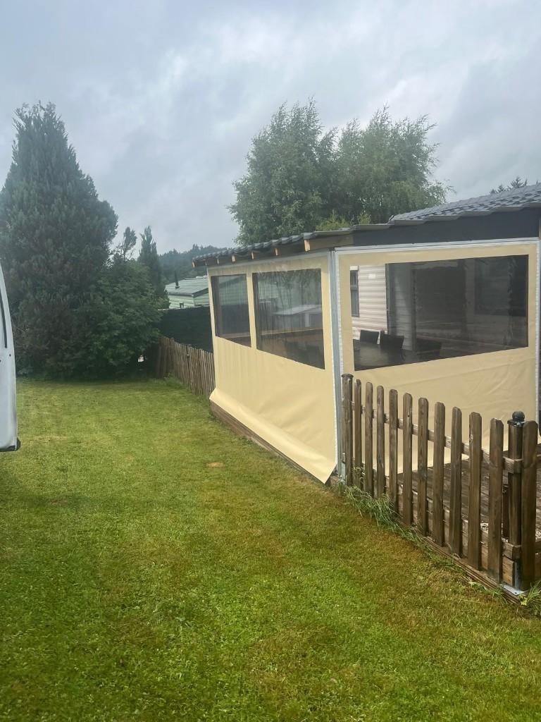 Gezellige stacaravan met voortent, kort aan meer, ardennen, Jusqu'à 2