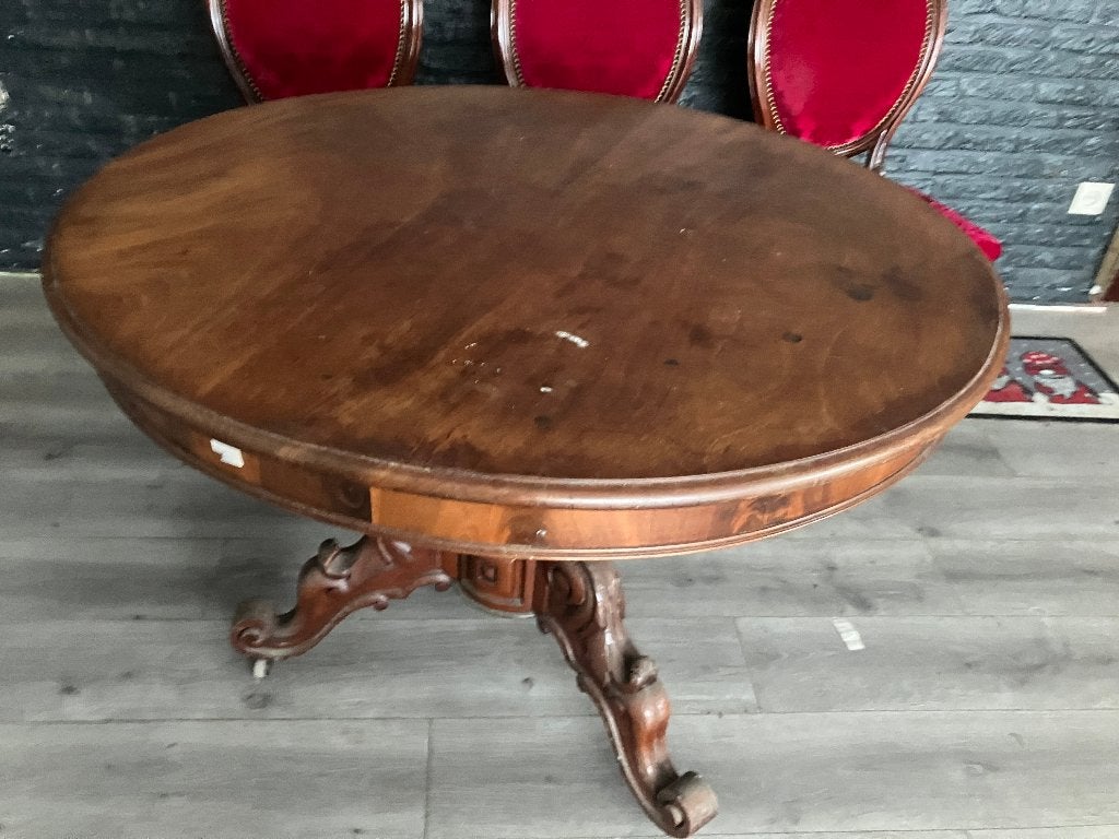 Ronde tafel dia 1 meter. Prijs te bespreken., Ophalen