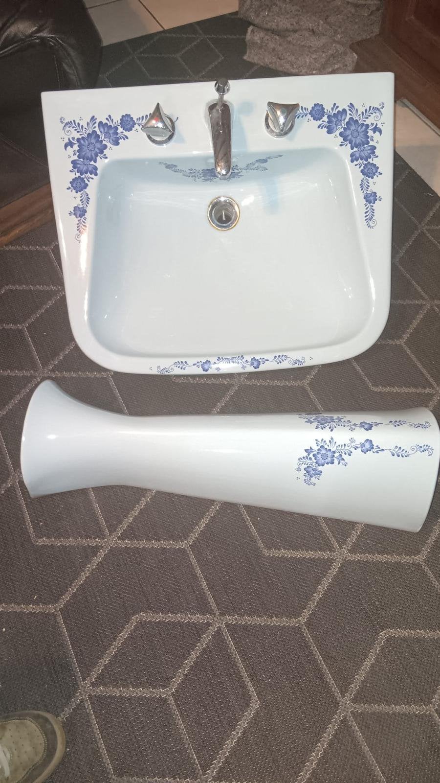 Antieke wastafelset, Doe-het-zelf en Bouw, Ophalen, Zo goed als nieuw, Wastafel