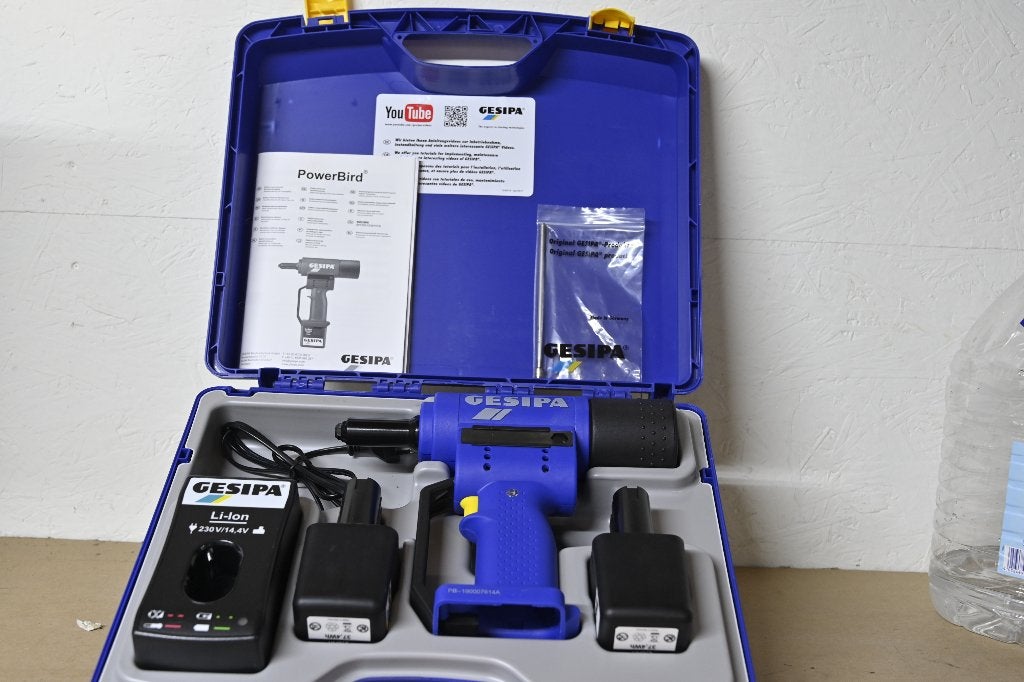 Gesipa riveteuse  aveugle accubird pro 2 batteries li-ion, Enlèvement ou Envoi, Comme neuf, Cloueuse/agrafeuse