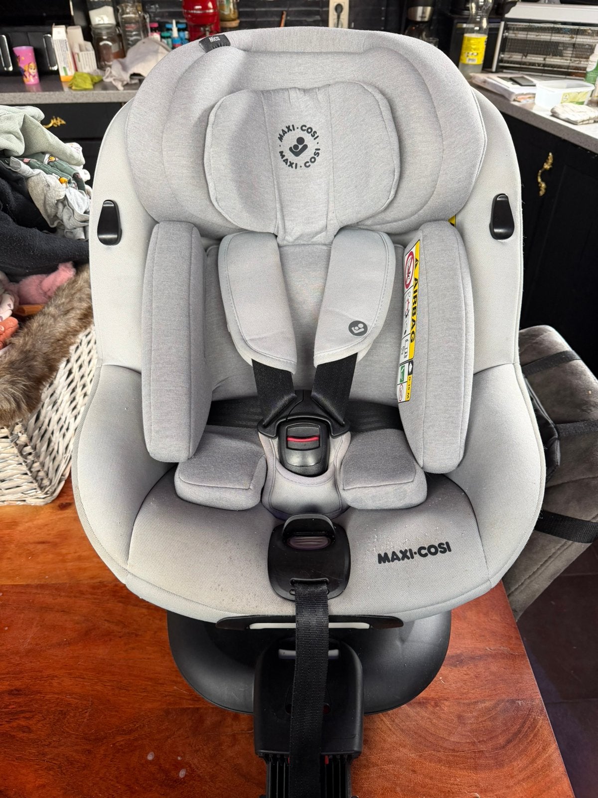 Maxi cosi autostoel mica, Enlèvement