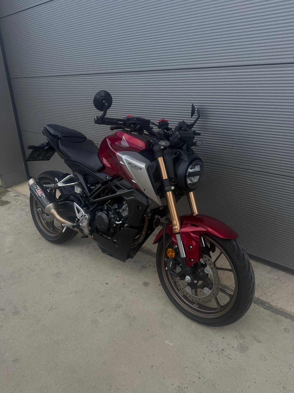 Honda CB125R 2021 - 3900 km Pot Yoshimura EN PARFAIT ÉTAT, Particulier, Naked bike, ABS