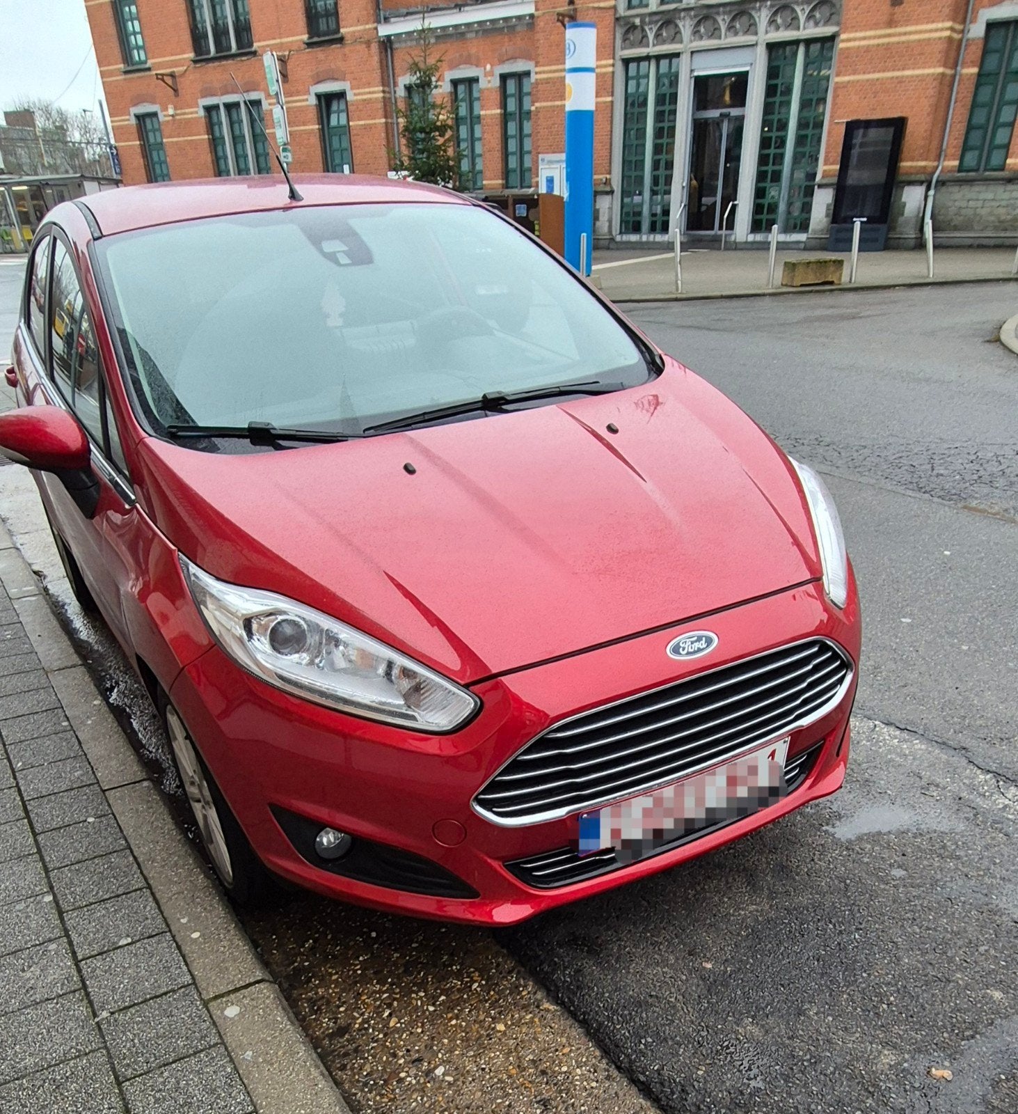 Ford Fiesta 1.0 essence EcoBoost  Titanium- turbo 127800 km, Auto's, Voorwielaandrijving, Stof, 5 deurs, Particulier