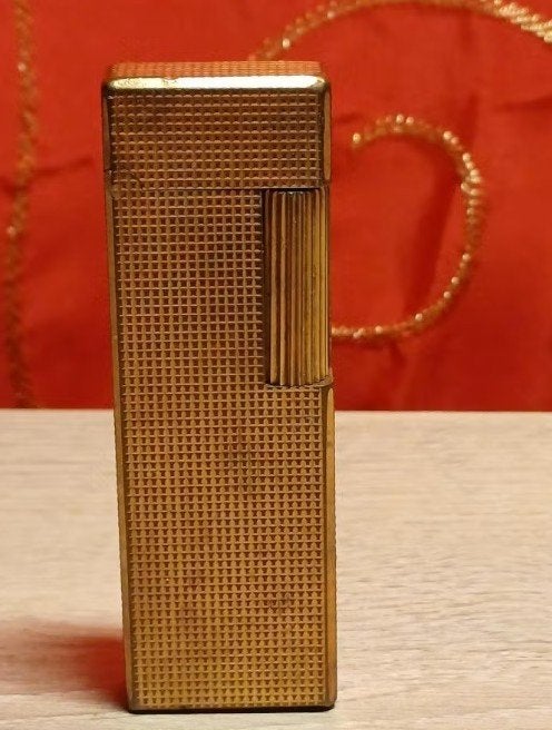 Ancien Briquet Vintage MYON – Plaqué Or –(Années 70), Envoi, Briquet
