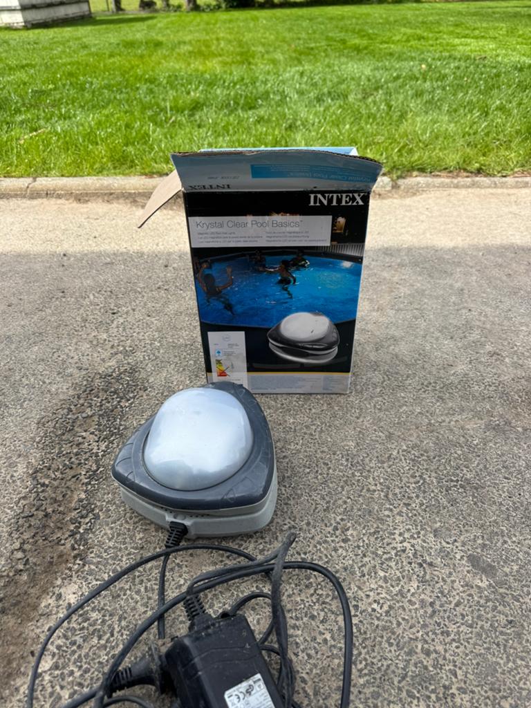 Intex krystal clear pool light, Enlèvement, Comme neuf