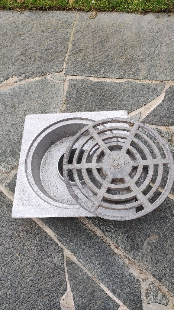 Klokrooster ABZ roestvrij alu  afvoerputje 29 op 29 cm, Ophalen, Zo goed als nieuw
