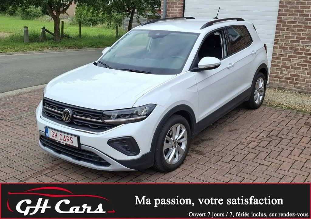 2024 Vw T-Cross automatique Sièges chauffants Gps ACC Caméra, Auto's, Volkswagen, Dealer onderhouden, Wit, Bedrijf, 5 zetels