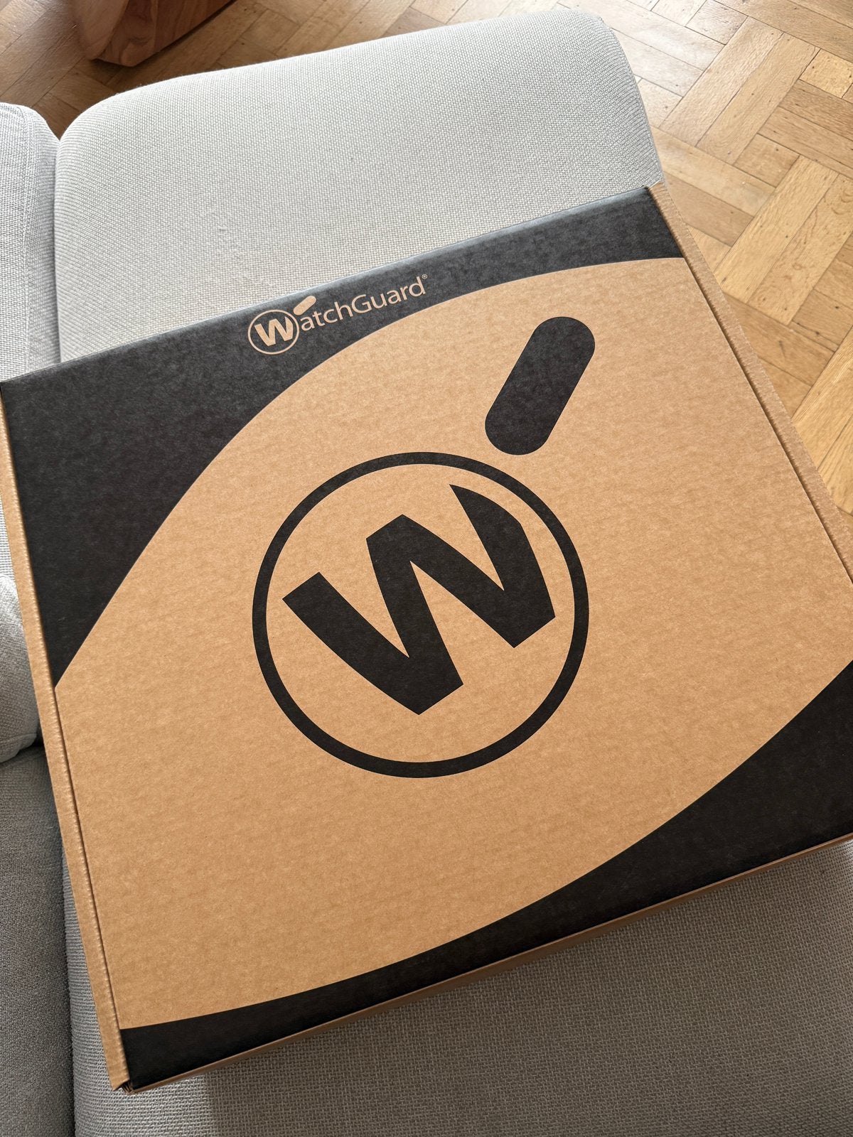 Watchguard firebox M290 + 1 y support NIEUW VERZEGELD, Computers en Software, Routers en Modems, Ophalen, Nieuw