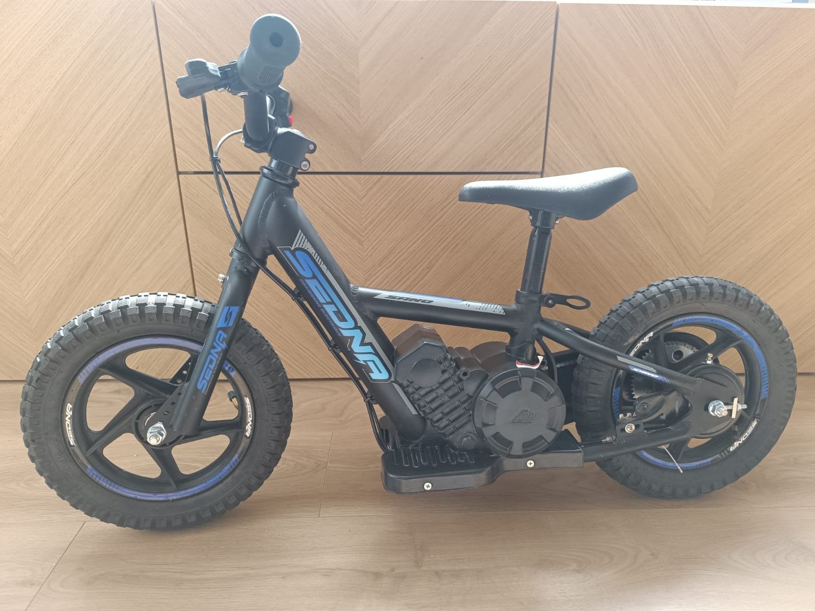 SEDNA MX12 draisienne électrique, Enlèvement