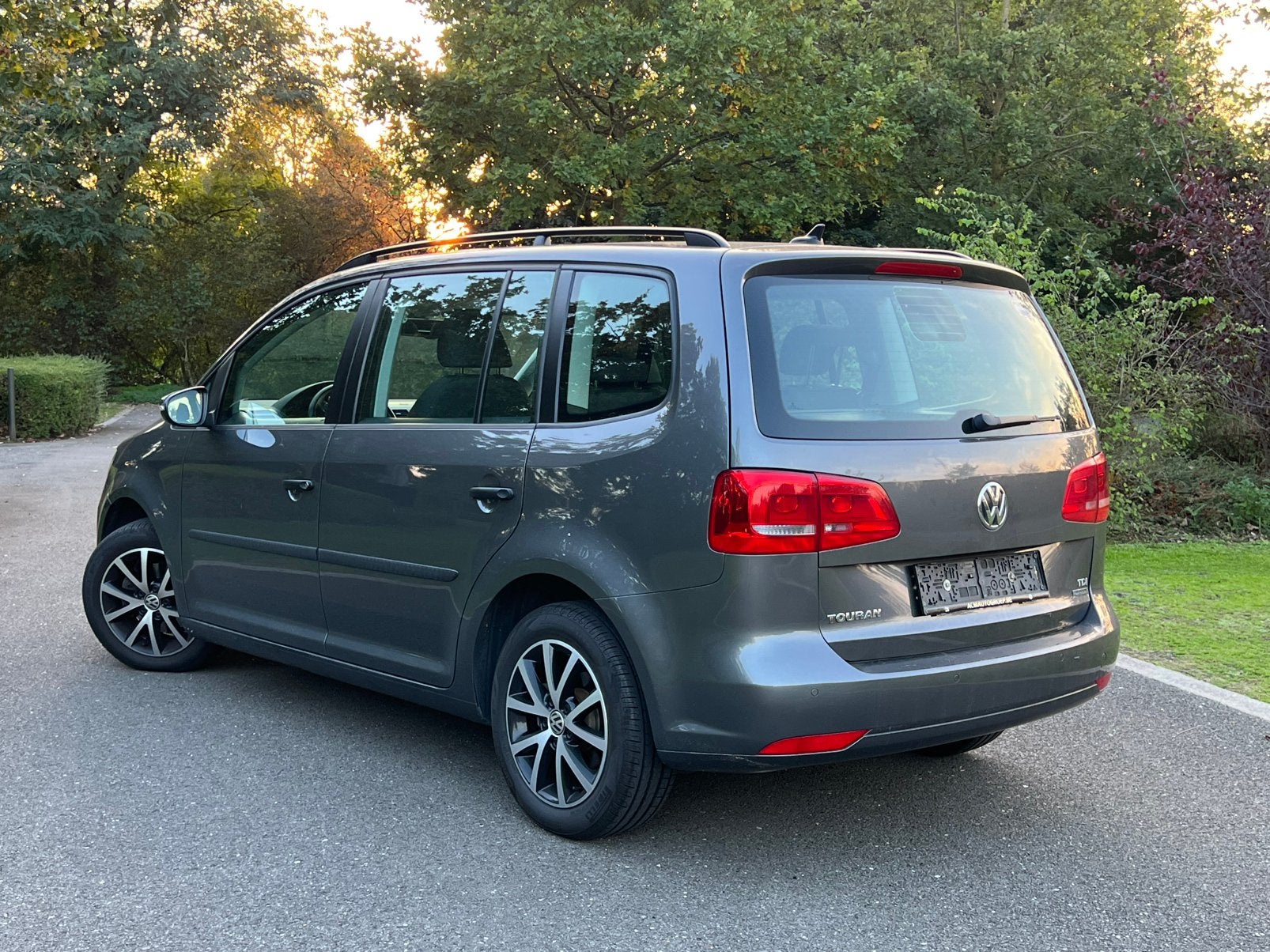 Volkswagen Touran 1.6 TDi 7 place / 2014 / 78.421km, Autos, Achat, Entreprise, 7 places, Boîte manuelle