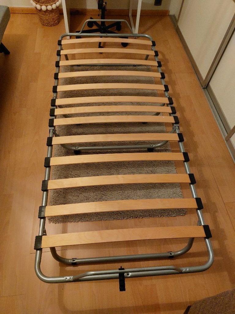 Opklapbaar logeerbed met matras, Huis en Inrichting, Ophalen, Gebruikt, Eenpersoons, 190 cm of minder