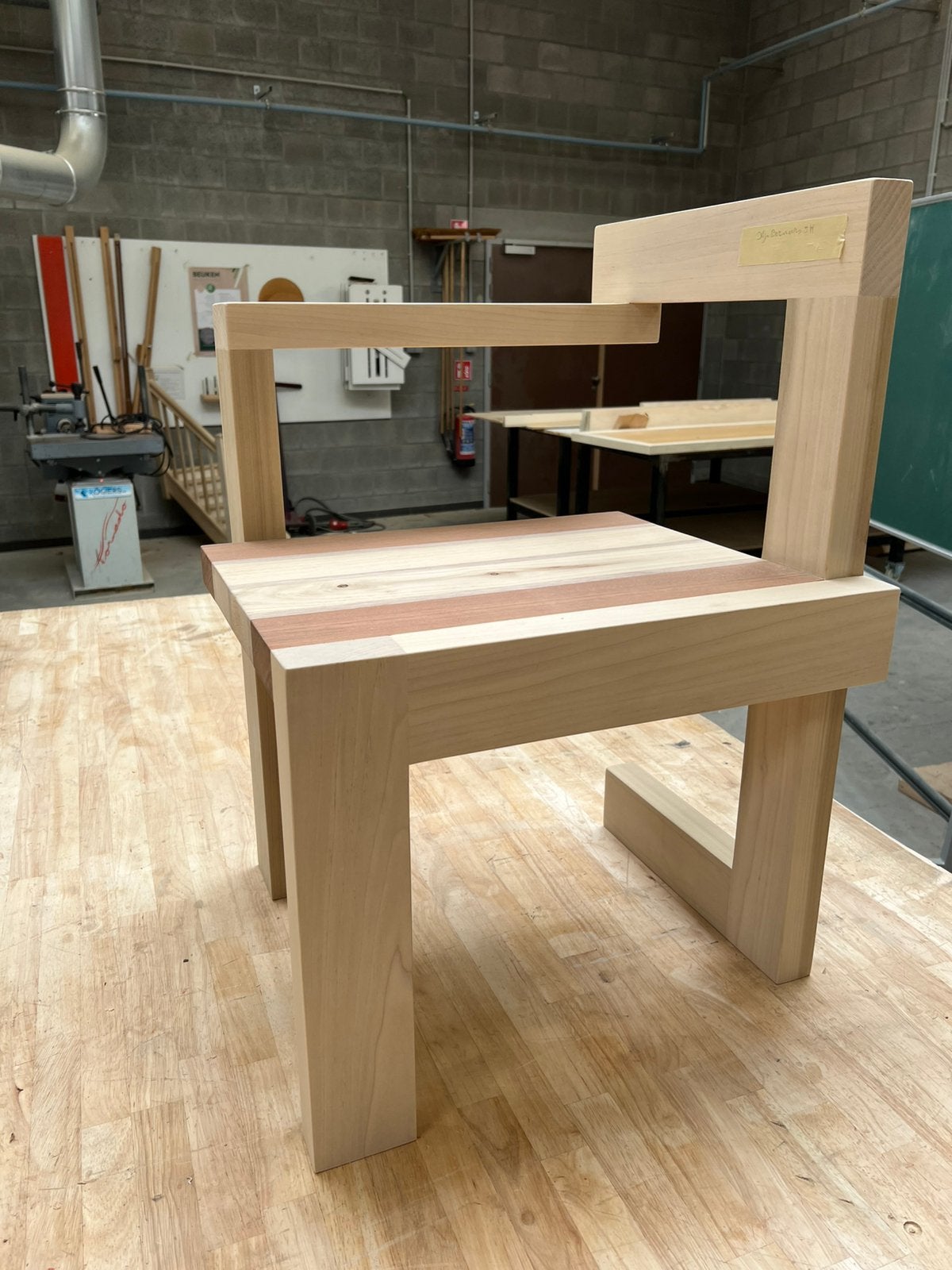 Handgemaakte design houten stoel – Massief hout – Uniek, Antiek en Kunst, Antiek | Meubels | Stoelen en Sofa's, Ophalen