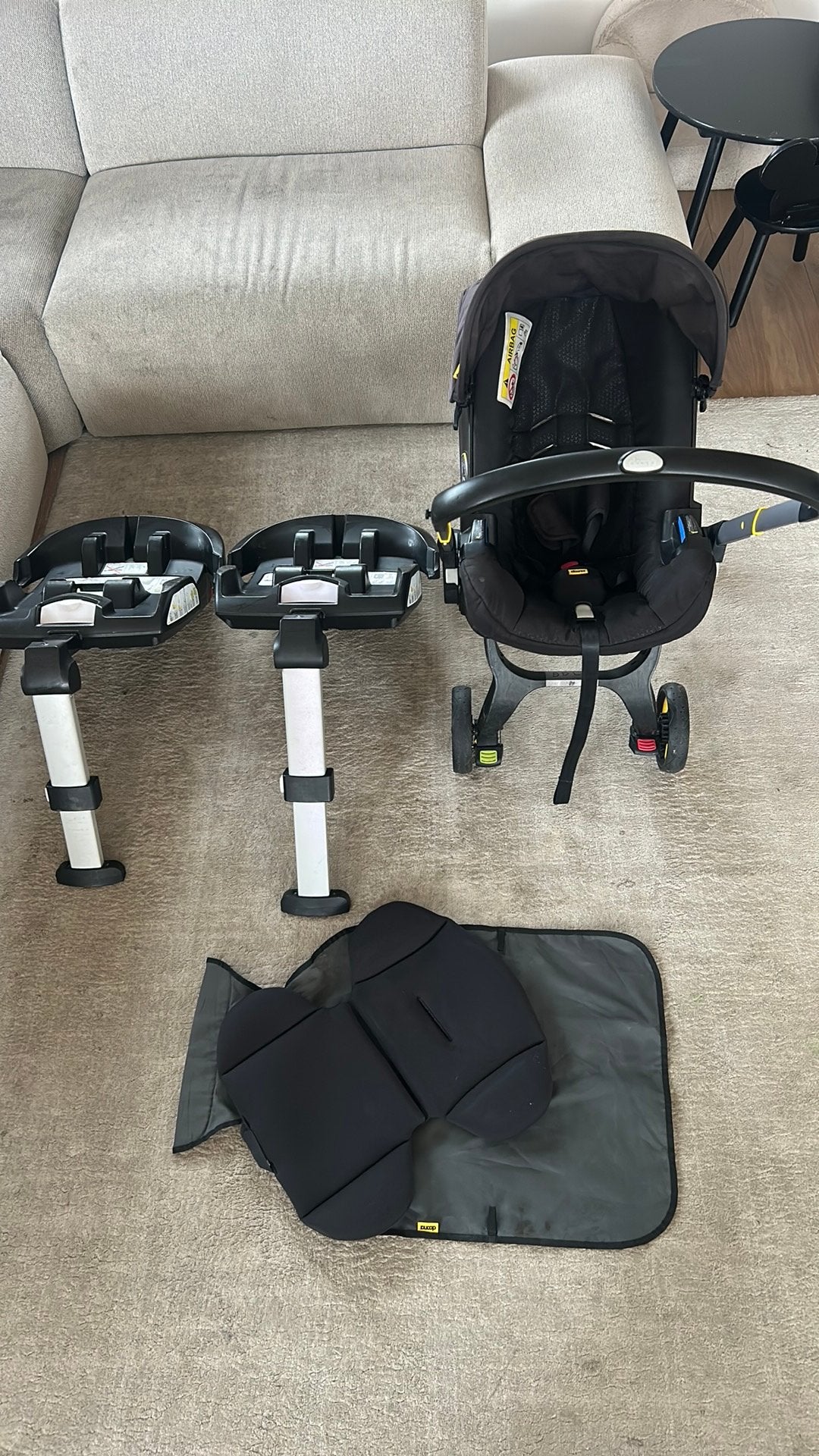 Doona + twee isofix base + zitbeschermer, Kinderen en Baby's, Autostoeltjes, Ophalen of Verzenden, Gebruikt, Overige merken, Isofix