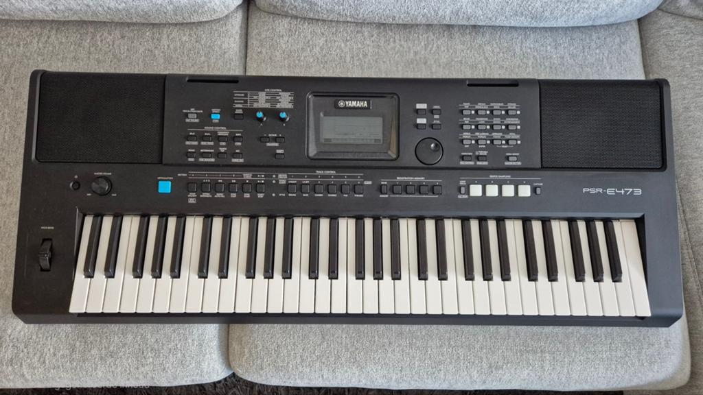 Yamaha psr-e473 keyboard, Musique & Instruments, Claviers, Yamaha, Enlèvement