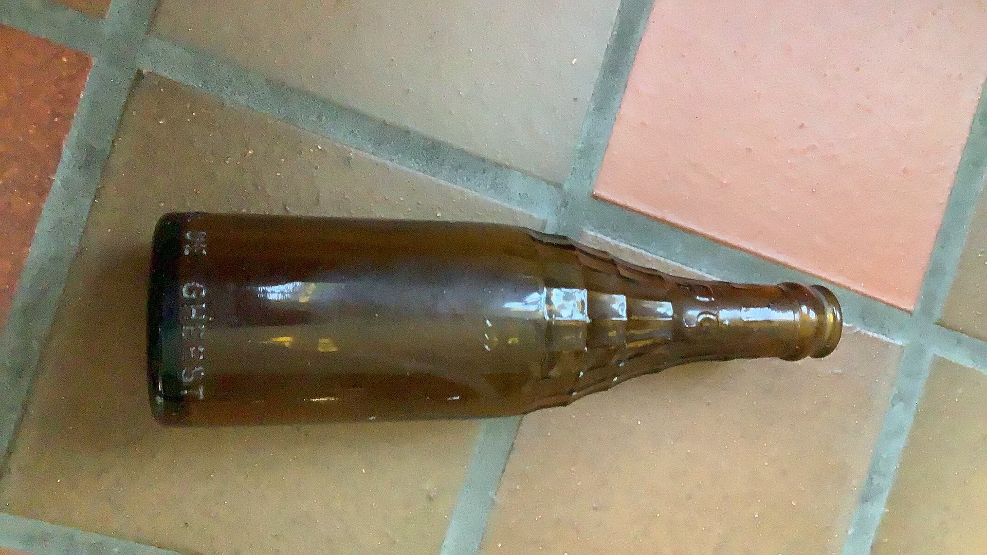 Ancienne bouteille de De Geest Alost, Enlèvement, Comme neuf