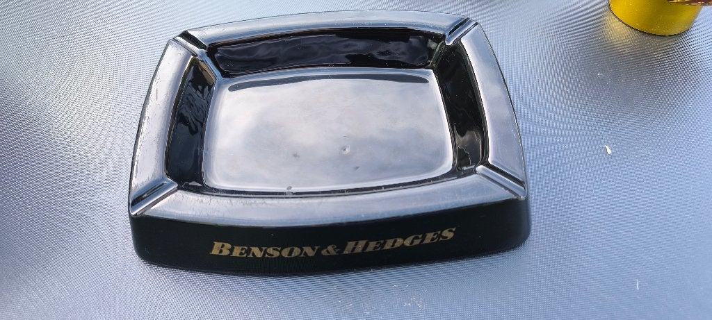 Cendrier- BENSON & HEDGES CIGARETTE 23 cm, Collections, Enlèvement ou Envoi, Utilisé, Cendrier