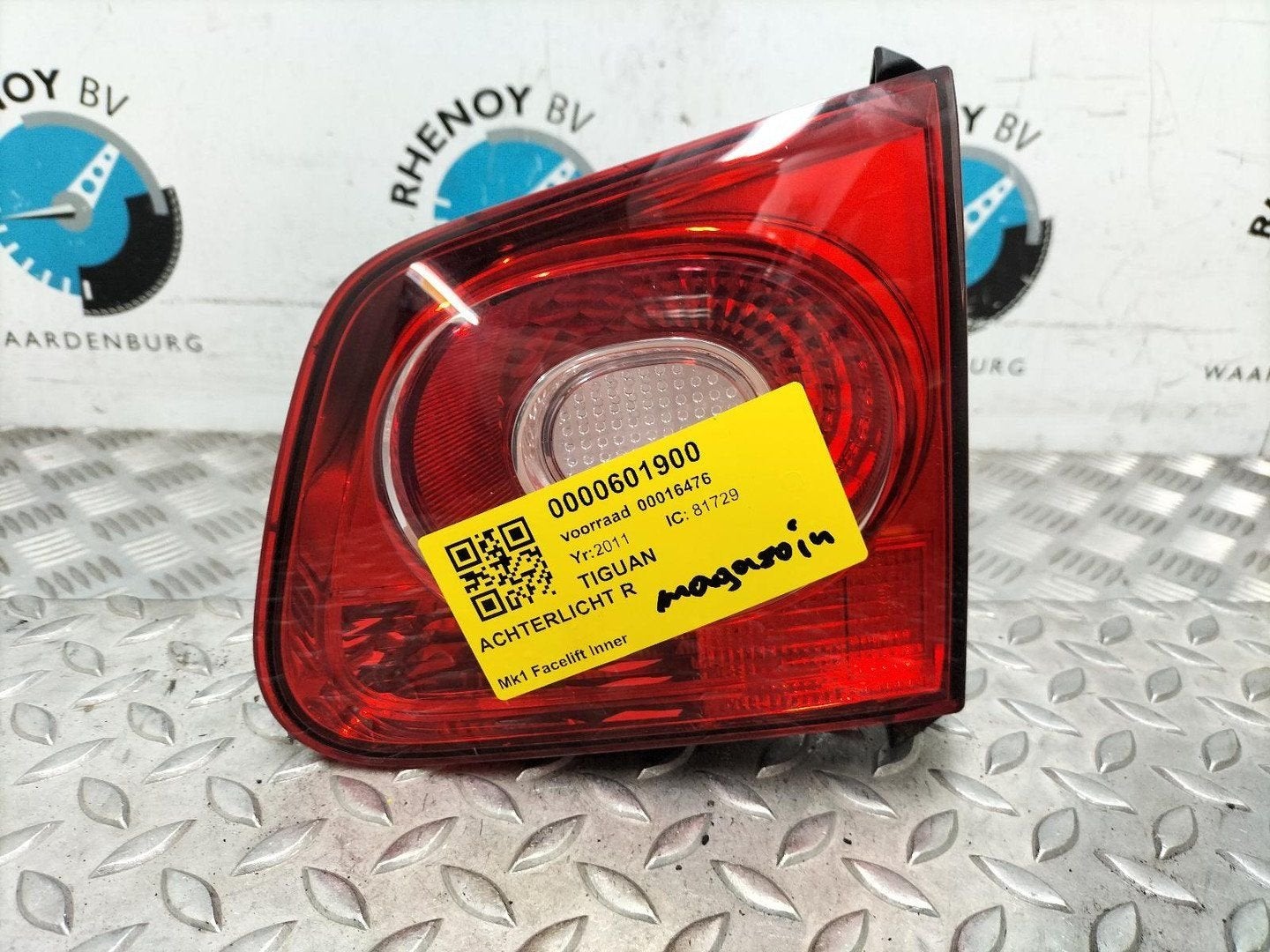 VOLKSWAGEN TIGUAN 5N1 1.4 TSI Sport&Style  ACHTERLICHT R 201, Ophalen of Verzenden, Gebruikt, Stiba lid