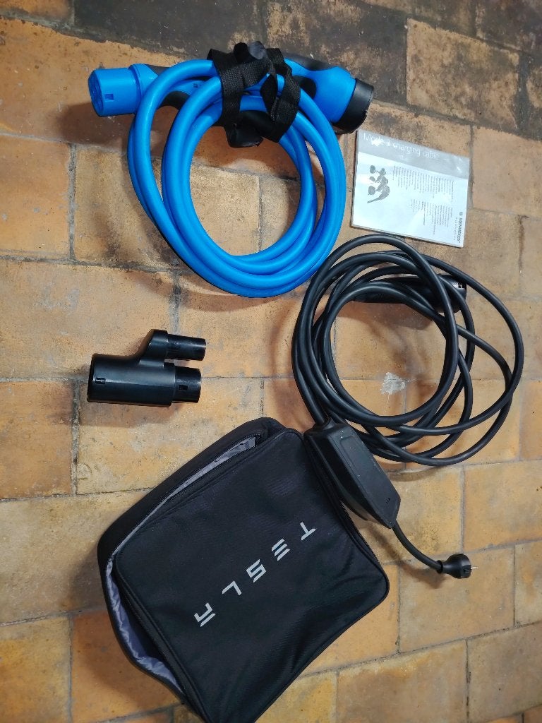 Jeu complet nécessaire recharge Tesla Model S, Enlèvement, Utilisé, Autres marques automobiles