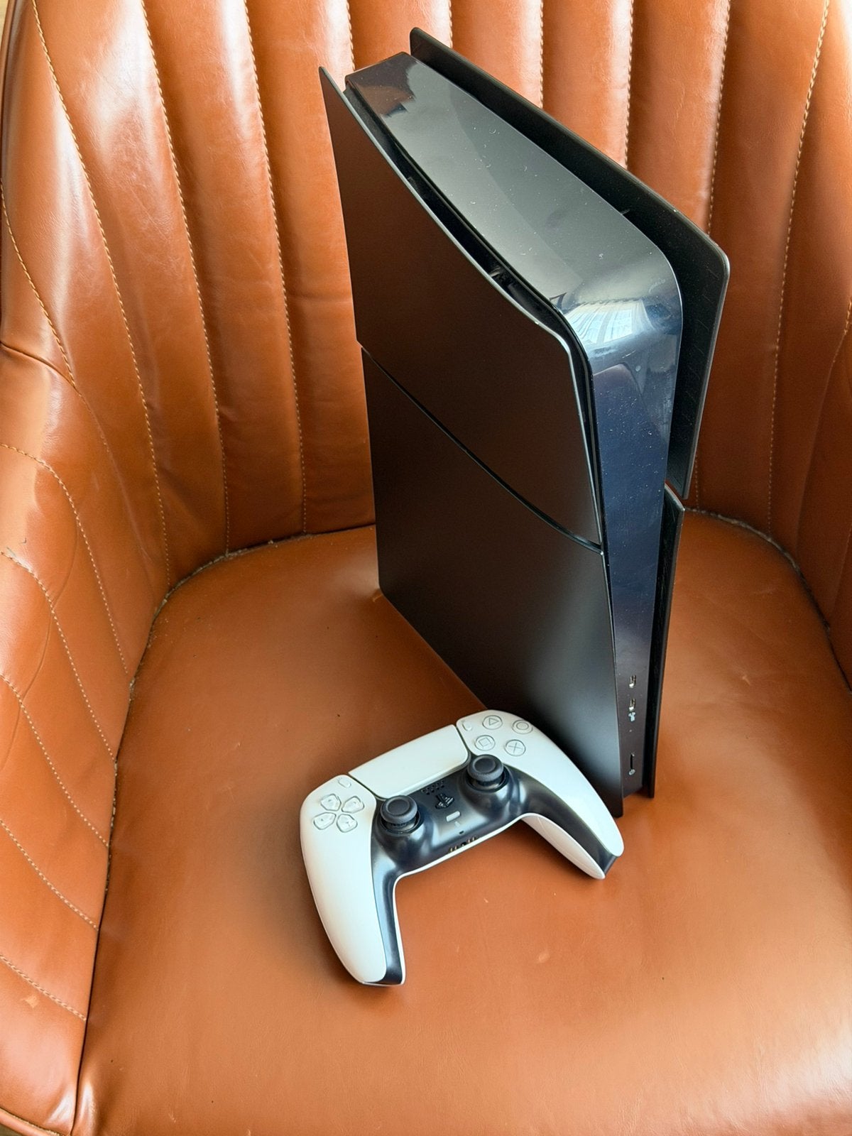 Console ps5 slim + manette, Enlèvement, Comme neuf, Playstation 5