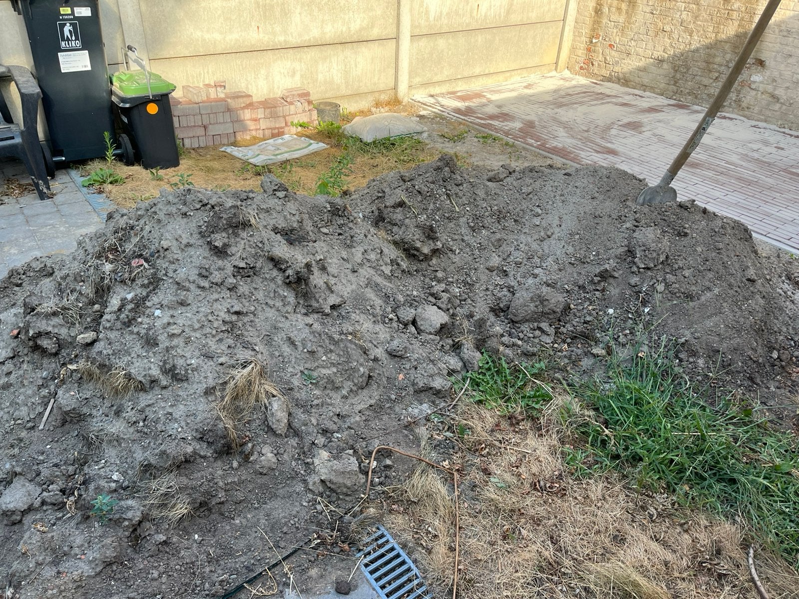 GRATIS aarde/zand op te halen, Ophalen, Zo goed als nieuw