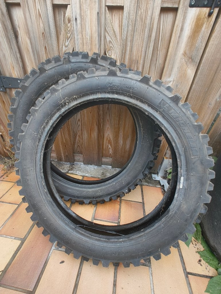 Pneus arrière ZGAN Michelin Enduro Competition — 120/90-18, Enlèvement, 18 pouces, Autre, Pneu(s)