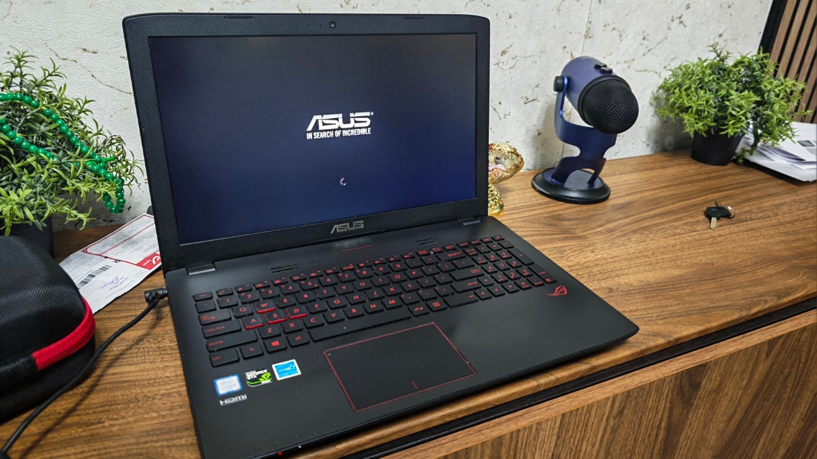 pc Asus rog gamer i5 ,8g RAM , 1000g stockage , GPU 2g, HDD, 8 GB, 8 GB, Utilisé