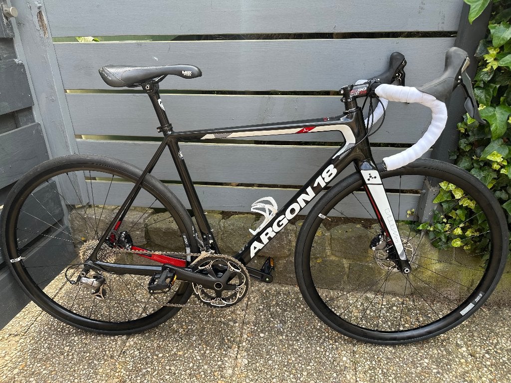 VÉLO DE ROUTE À DISQUE EN CARBONE ARGON GALLIUM 18 52 cm., Vélos & Vélomoteurs, Vélos | Vélos de course, Comme neuf, Plus de 20 vitesses