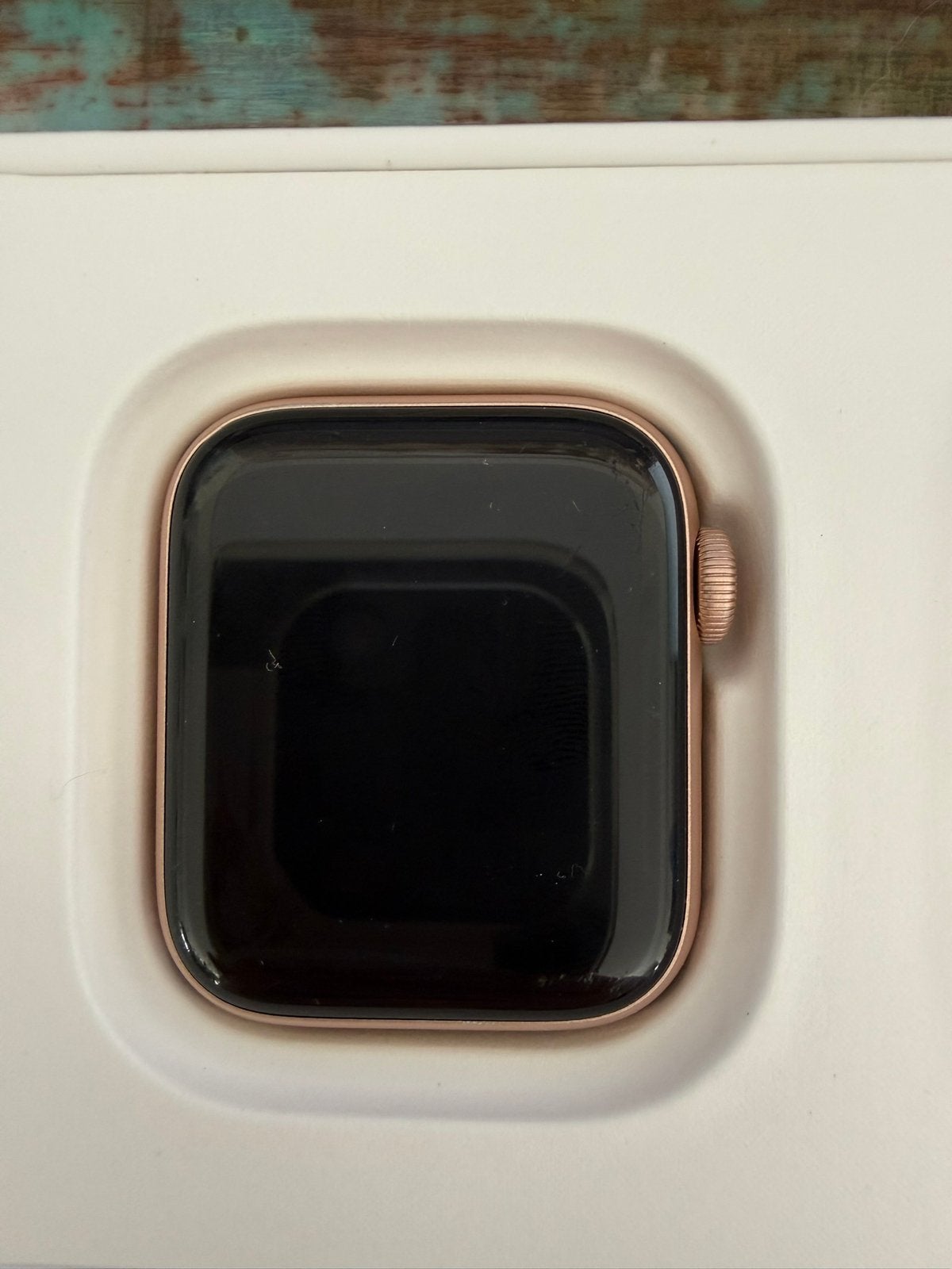 Apple Watch SE 40mm – Starlight, Enlèvement, Utilisé, IOS