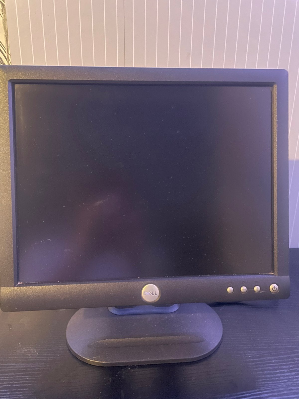 Dell E153FPf 15 inch LCD monitor VGA, Computers en Software, Ophalen of Verzenden, Zo goed als nieuw, Overige typen, VGA