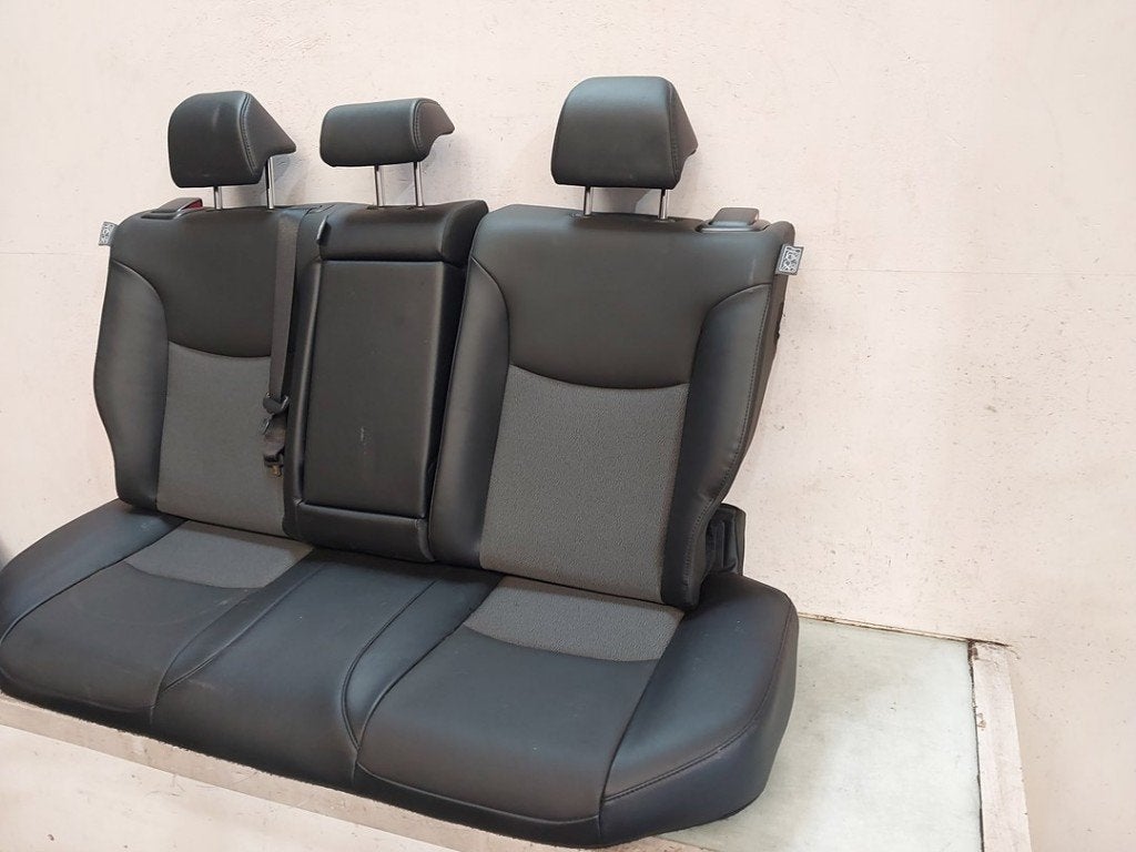 BANQUETTE ARRIÈRE Toyota Corolla Cross (01-2020/-), Dhr. J. Ham, Administratie@autoham.nl, Toyota, Utilisé