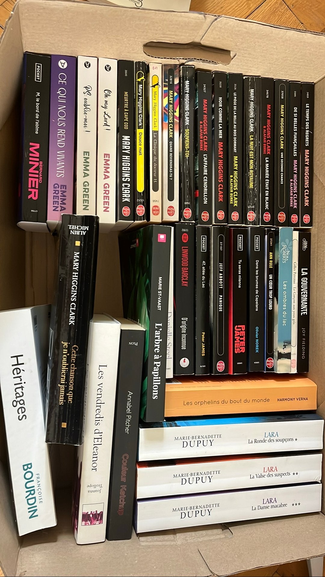 Lot de livres, Enlèvement, Comme neuf