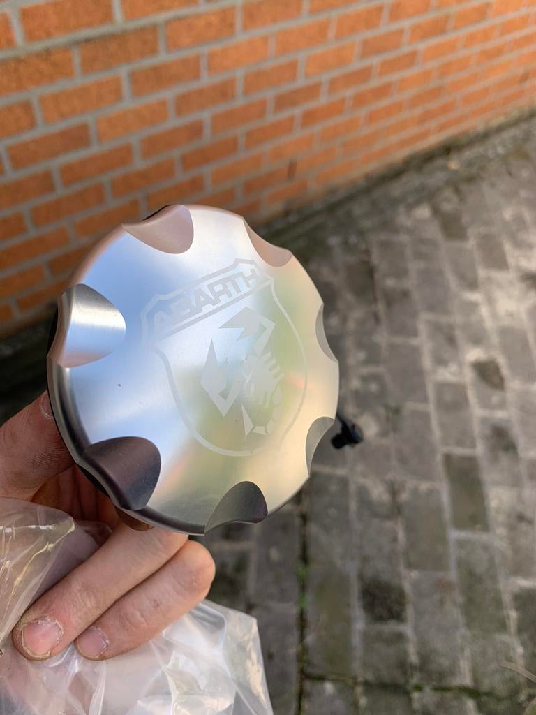 Bouchon trappe essence ABARTH, Autos : Pièces & Accessoires, Enlèvement, Fiat